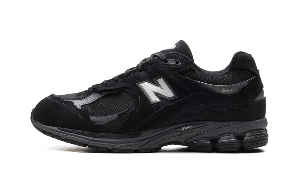 New Balance 2002R Gore-Tex "Protection Pack - Black" Sneakers