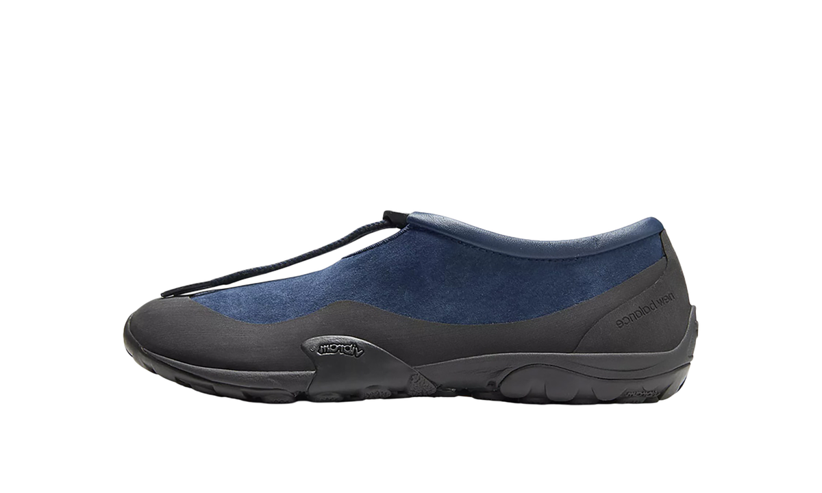 New Balance MT10T "Tokyo Design Studio - Navy" Sneakers