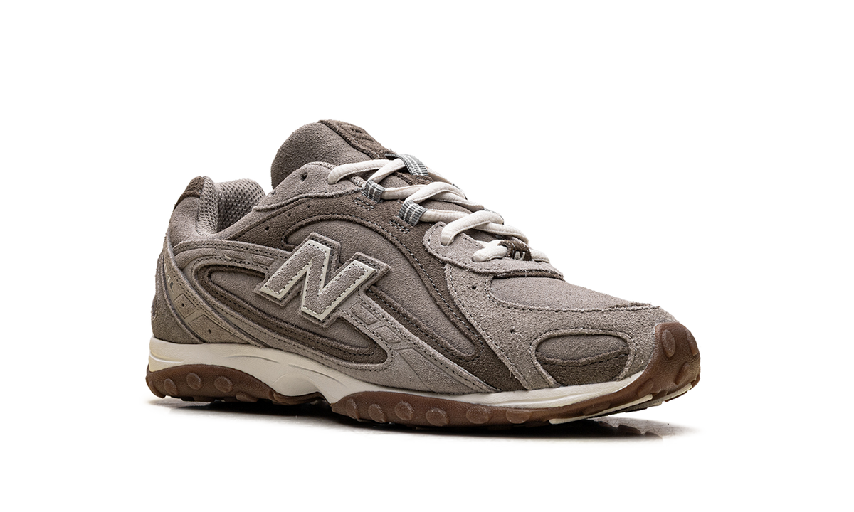 New Balance 204L "Dark Olivine Gum" Sneakers