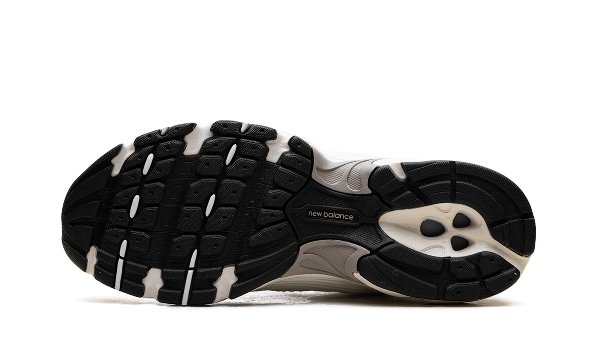 New Balance 530 "Arid Stone" Sneakers