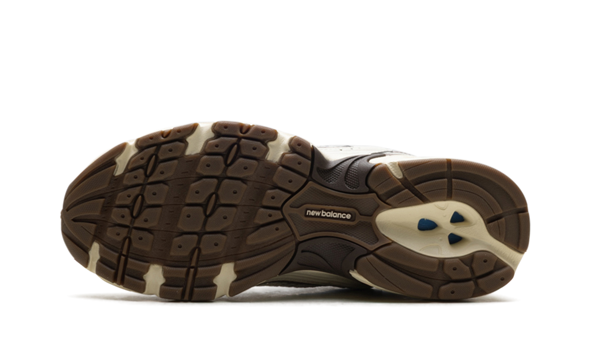 New Balance 530 "Turtledove Mushroom" Sneakers