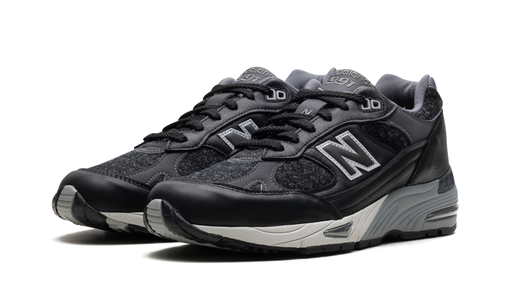 New Balance 991 "Harris Tweed - Black/Grey" Sneakers