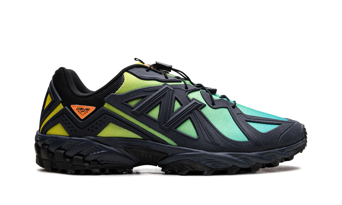 New Balance 610 Trail "Ombre Sunrise" Sneakers