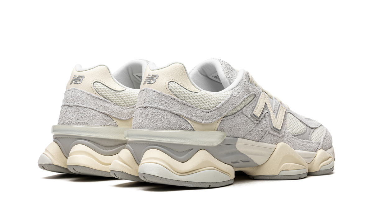 New Balance 9060 "Quartz Grey" Sneakers