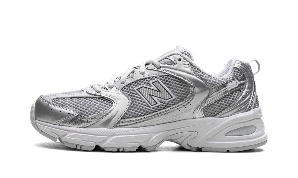New Balance 530 "Moonbeam Silver Metallic" Sneakers