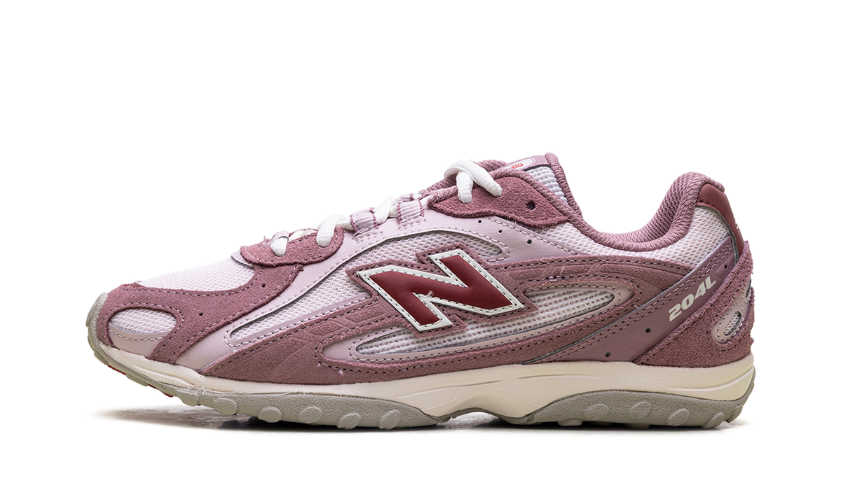 New Balance 204L "Valentine's Day" Sneakers