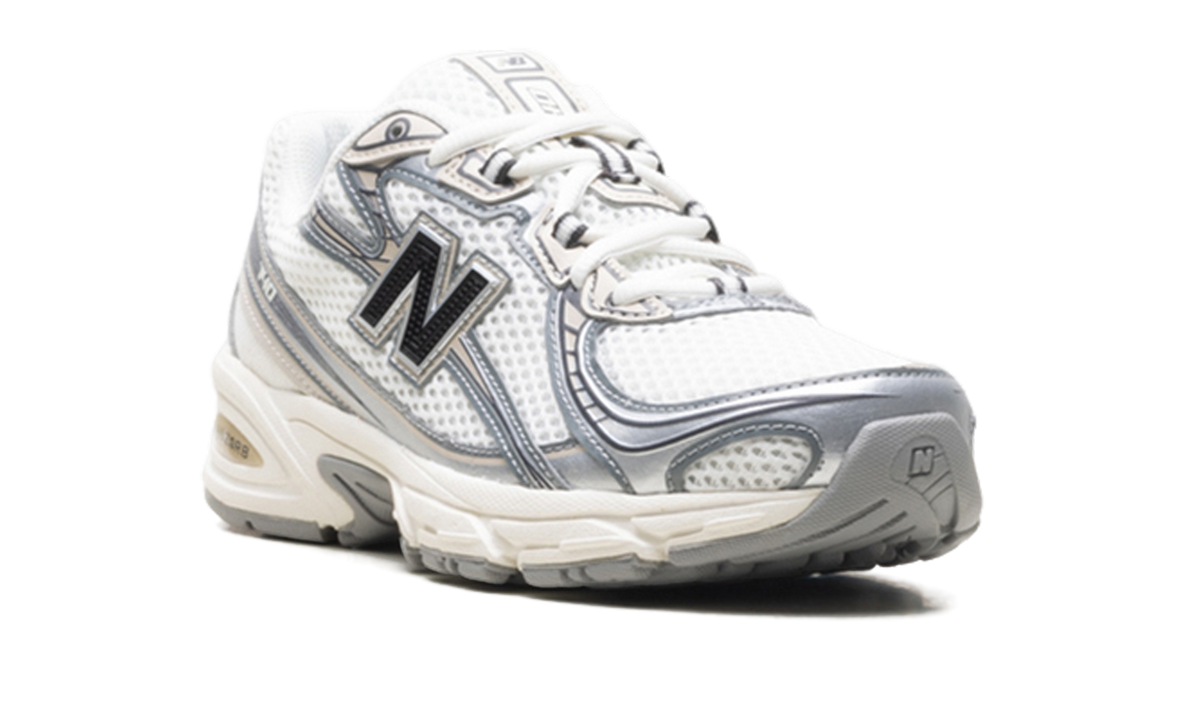 New Balance 740 "White/Linen/Black" Sneakers