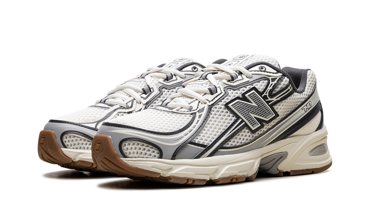 New Balance 740 "Beige Grey" Sneakers