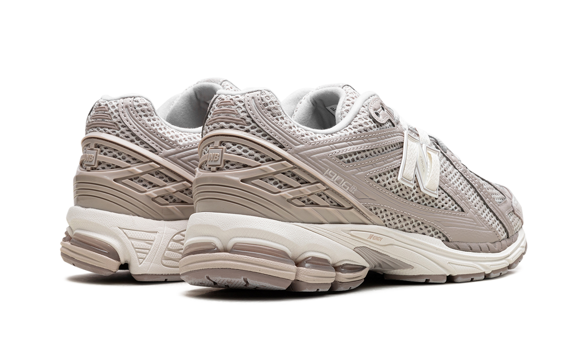 New Balance 1906R "Grey Day" Sneakers